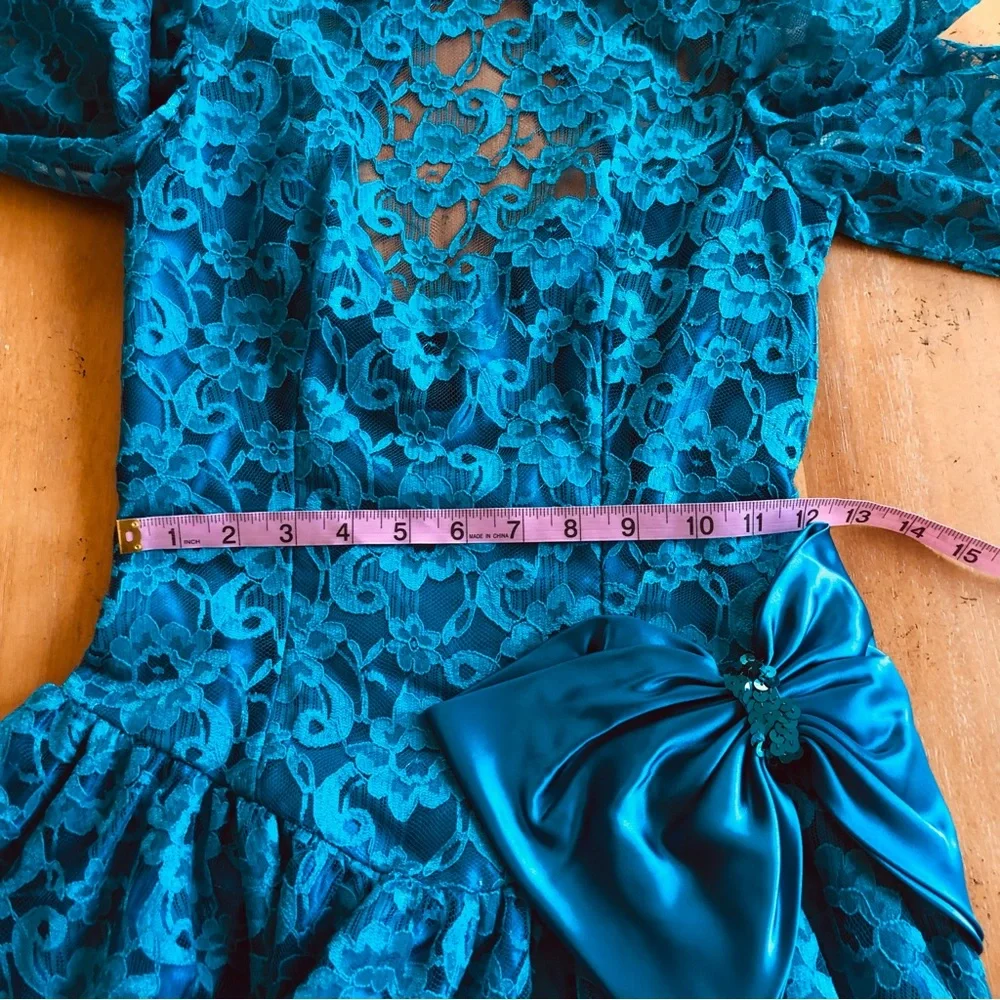 Vintage Blue Green Lace Gown Sequin Details Open Back Sweetheart Big Bow Teal - Picture 16 of 16